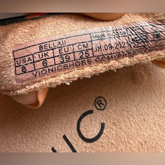 Vionic Bella IIWomen's Floral Toe Post Flip Flop Sandals Size 8 podiatric disign - Picture 13 of 13